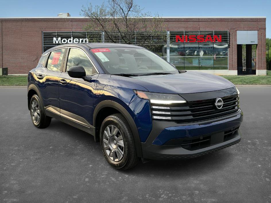 Certified 2025 Nissan Kicks S image 5