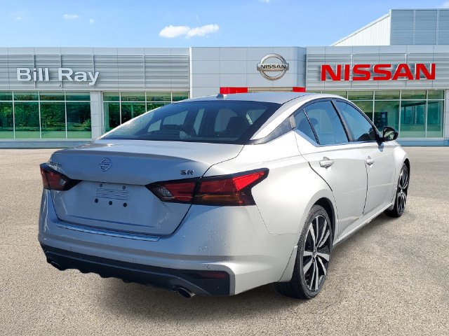 Used 2021 Nissan Altima 2.5 SR FWD image 4