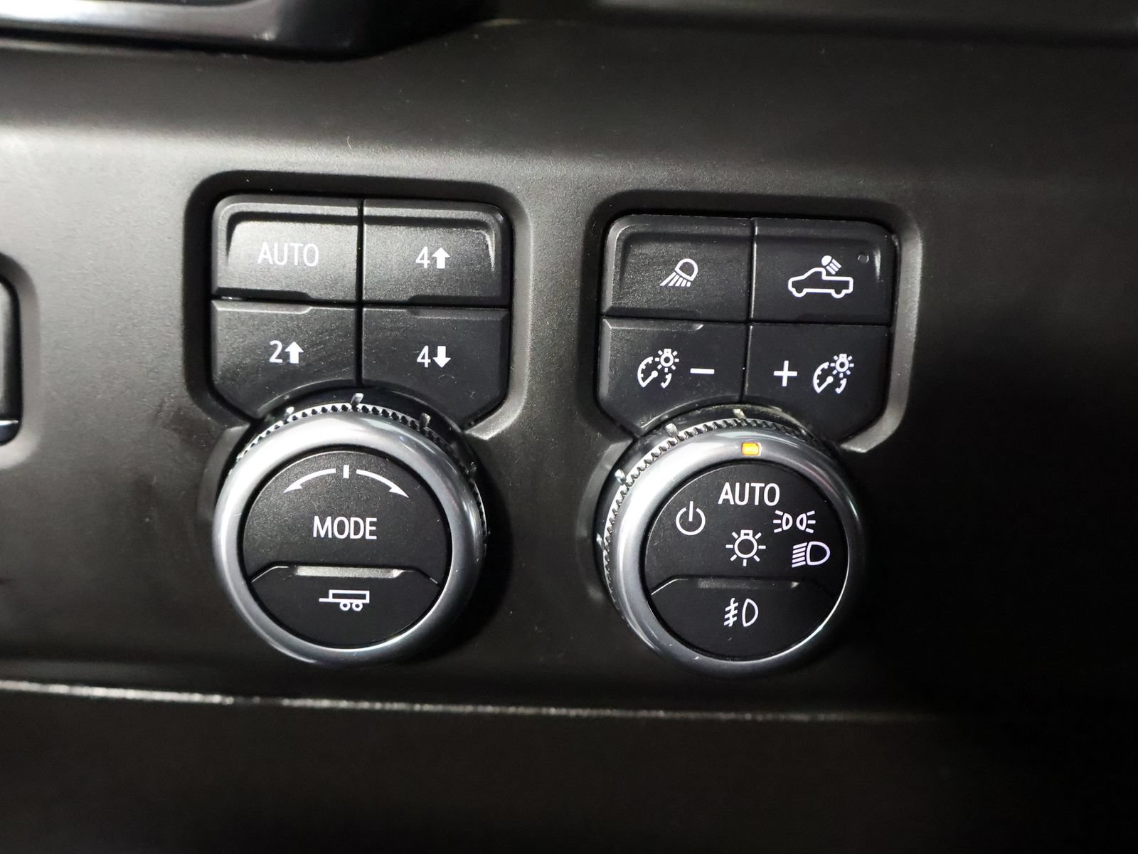 Used 2025 GMC Sierra 2500 AT4 AWD/4WD image 39
