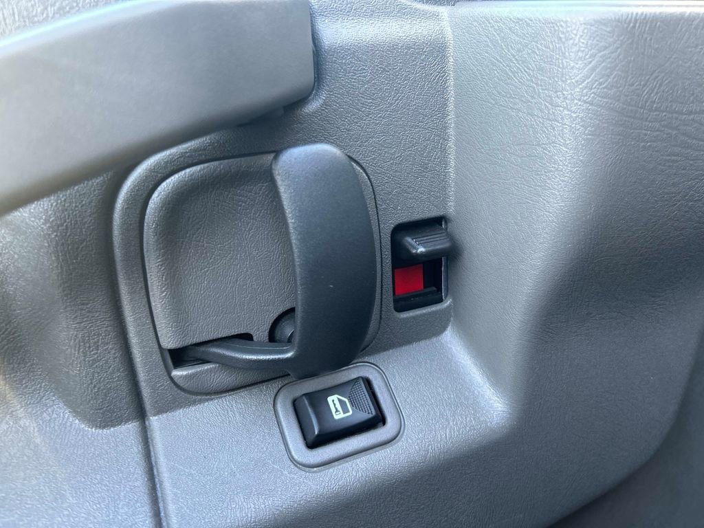 Used 2024 Chevrolet Express 2500 w/ Driver Convenience Package image 18