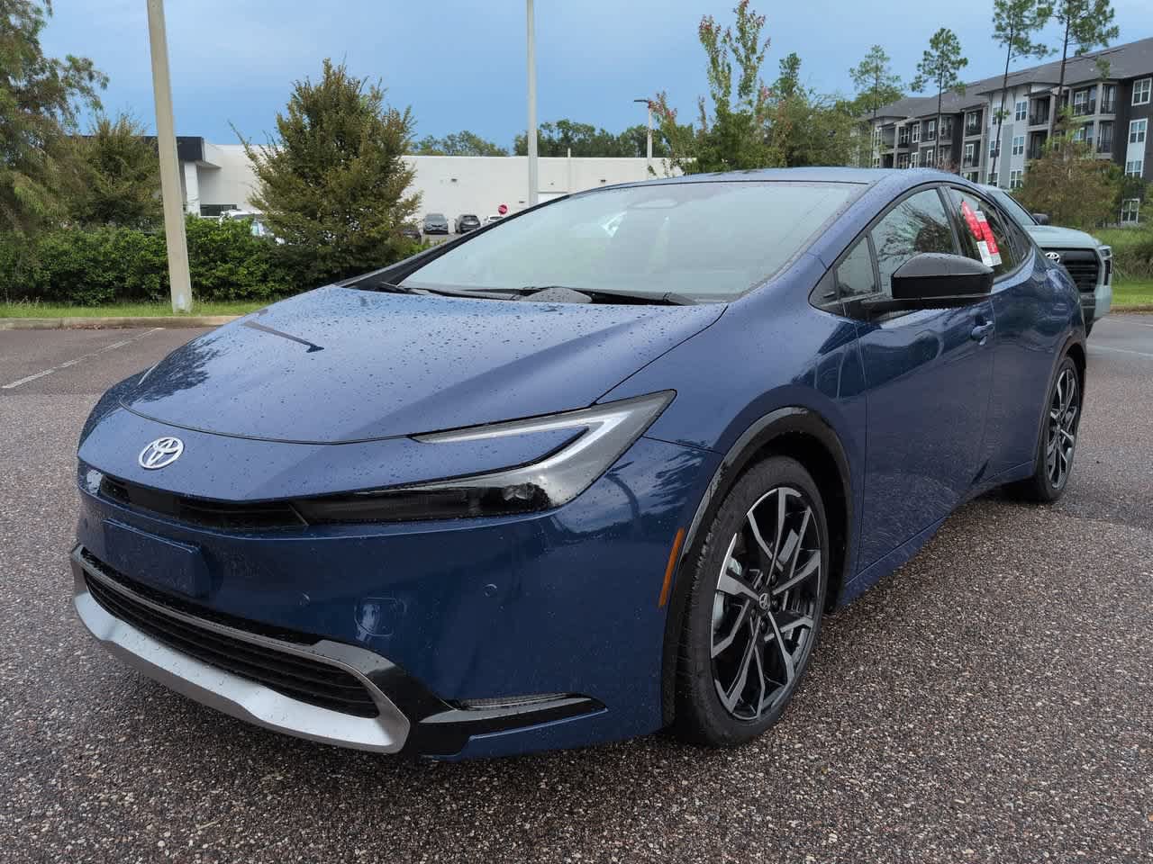 New 2027 Toyota Prius Plug-In Hybrid FWD image 2