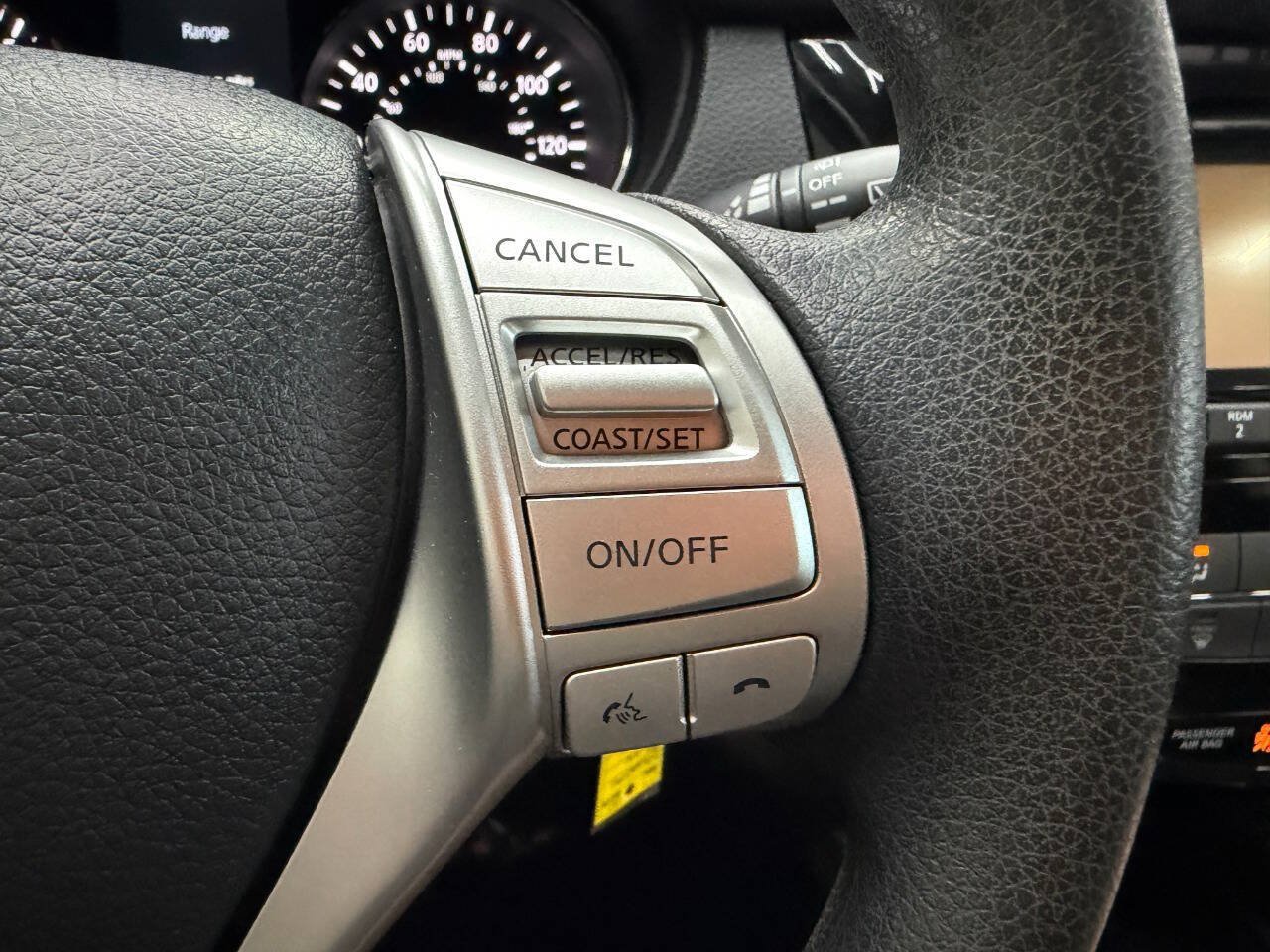 Used 2016 Nissan Rogue S AWD/4WD image 22