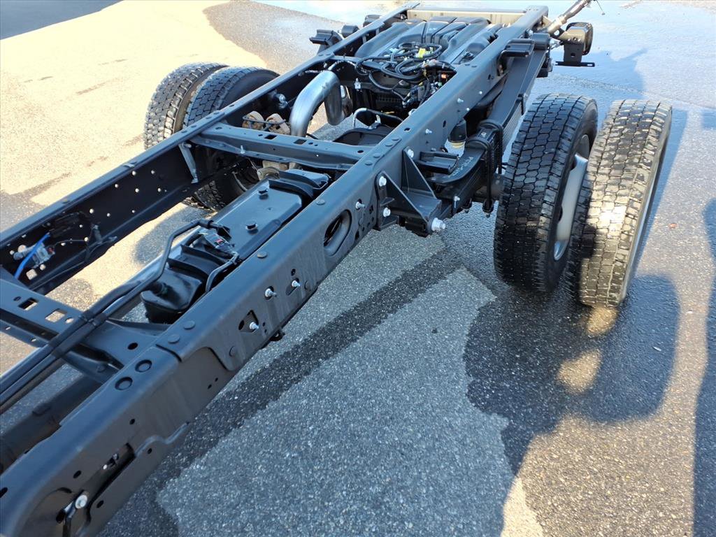 New 2026 Ford F550 4x4 Crew Cab Super Duty image 7