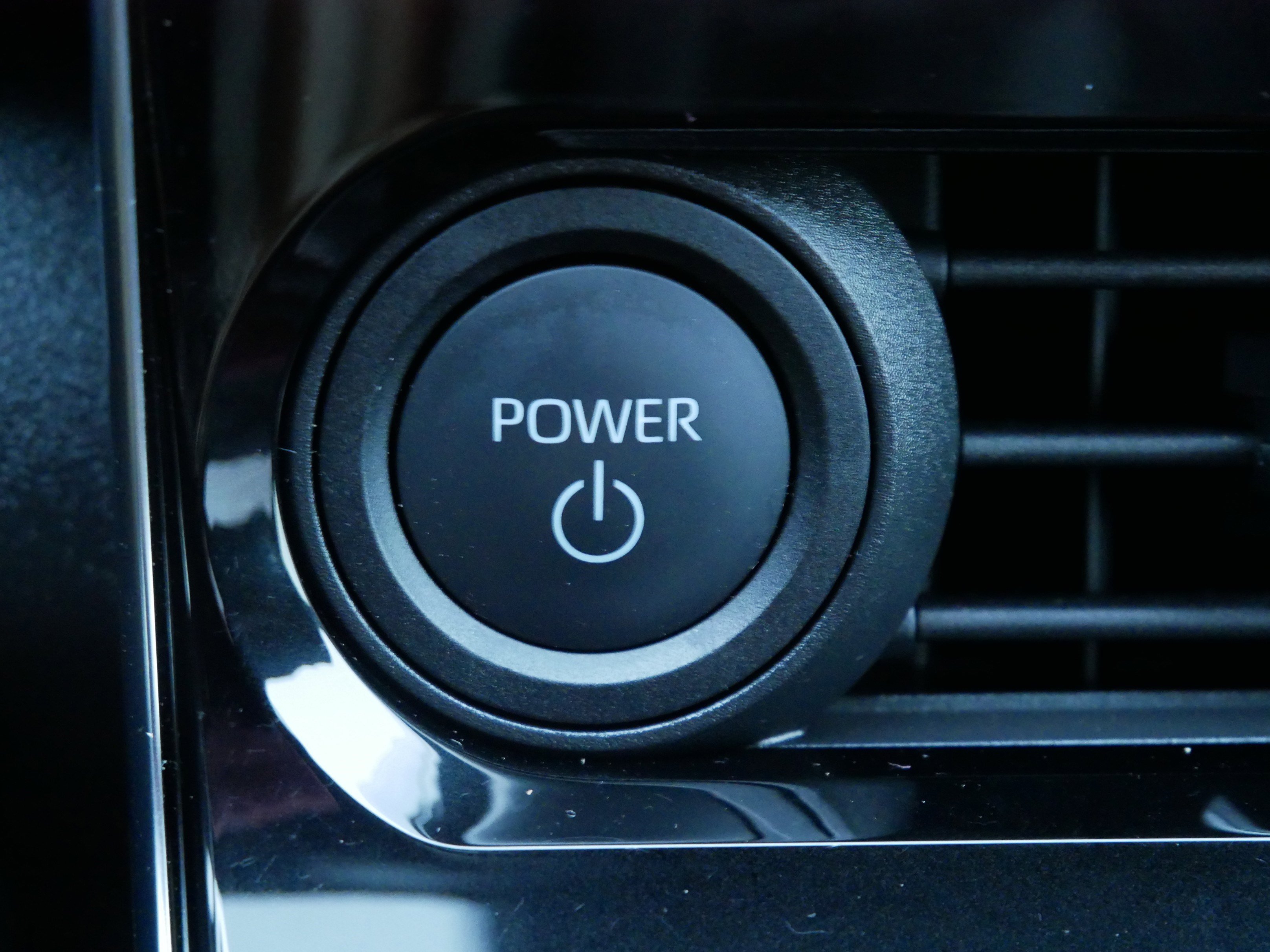 Used 2023 Subaru Solterra AWD image 28