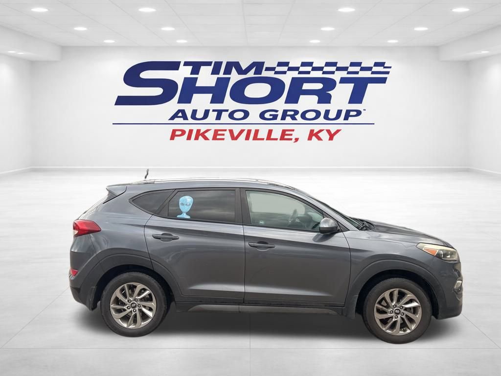 Used 2016 Hyundai Tucson SE w/ Option Group 02 image 4