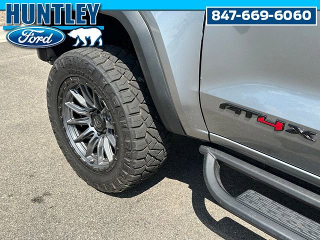 Used 2023 GMC Canyon AT4X image 9