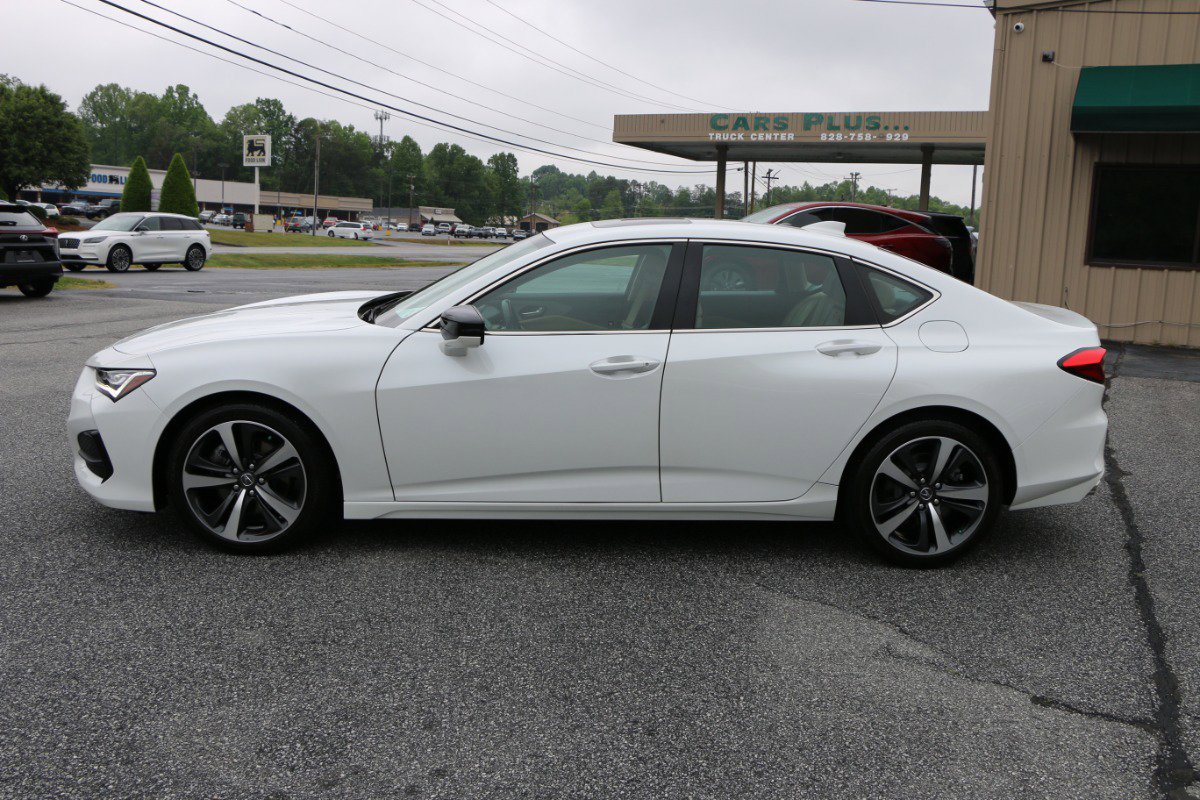 Used 2024 Acura TLX w/ Technology Package FWD image 2