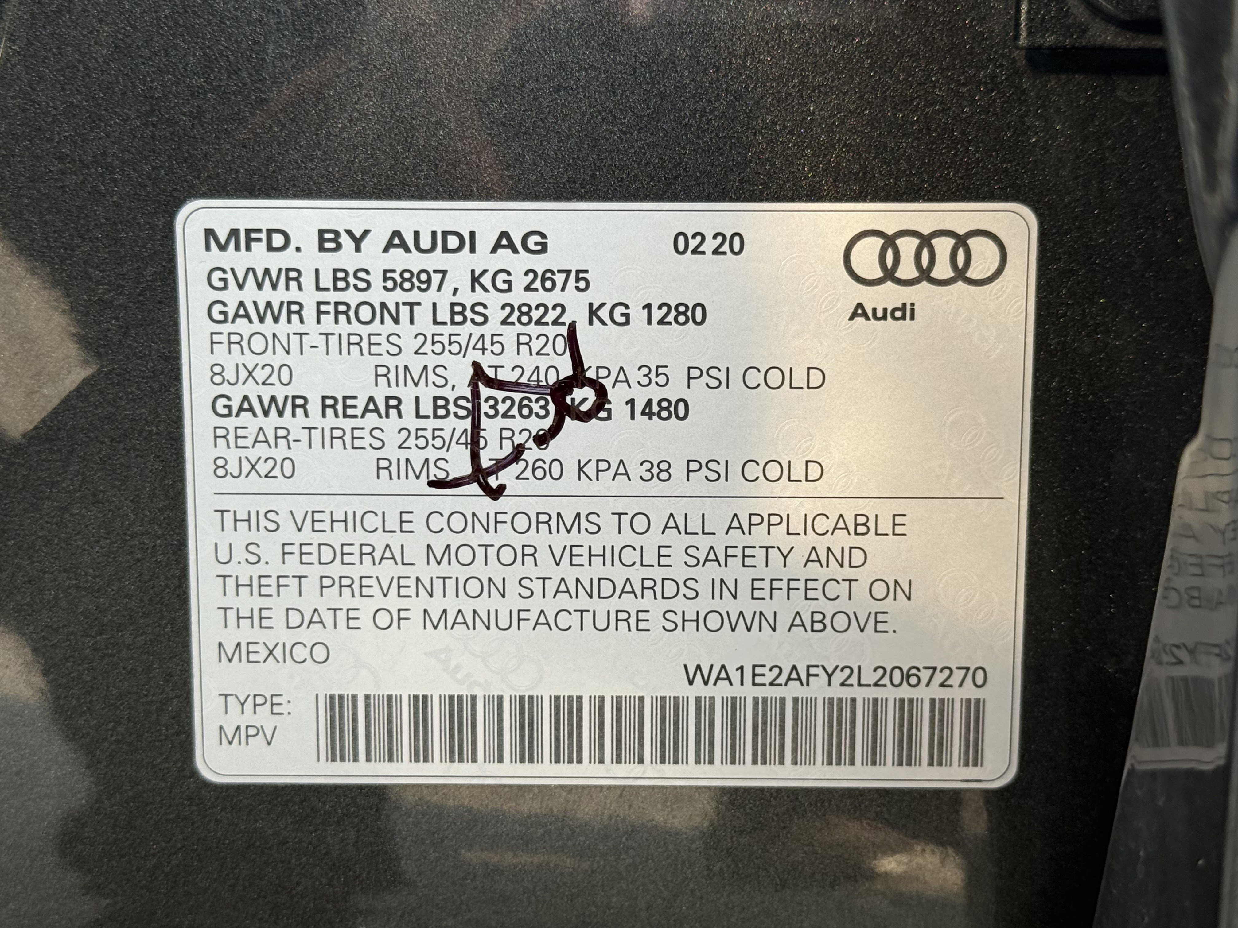 Used 2020 Audi Q5 e Premium Plus w/ Premium Plus Package image 34