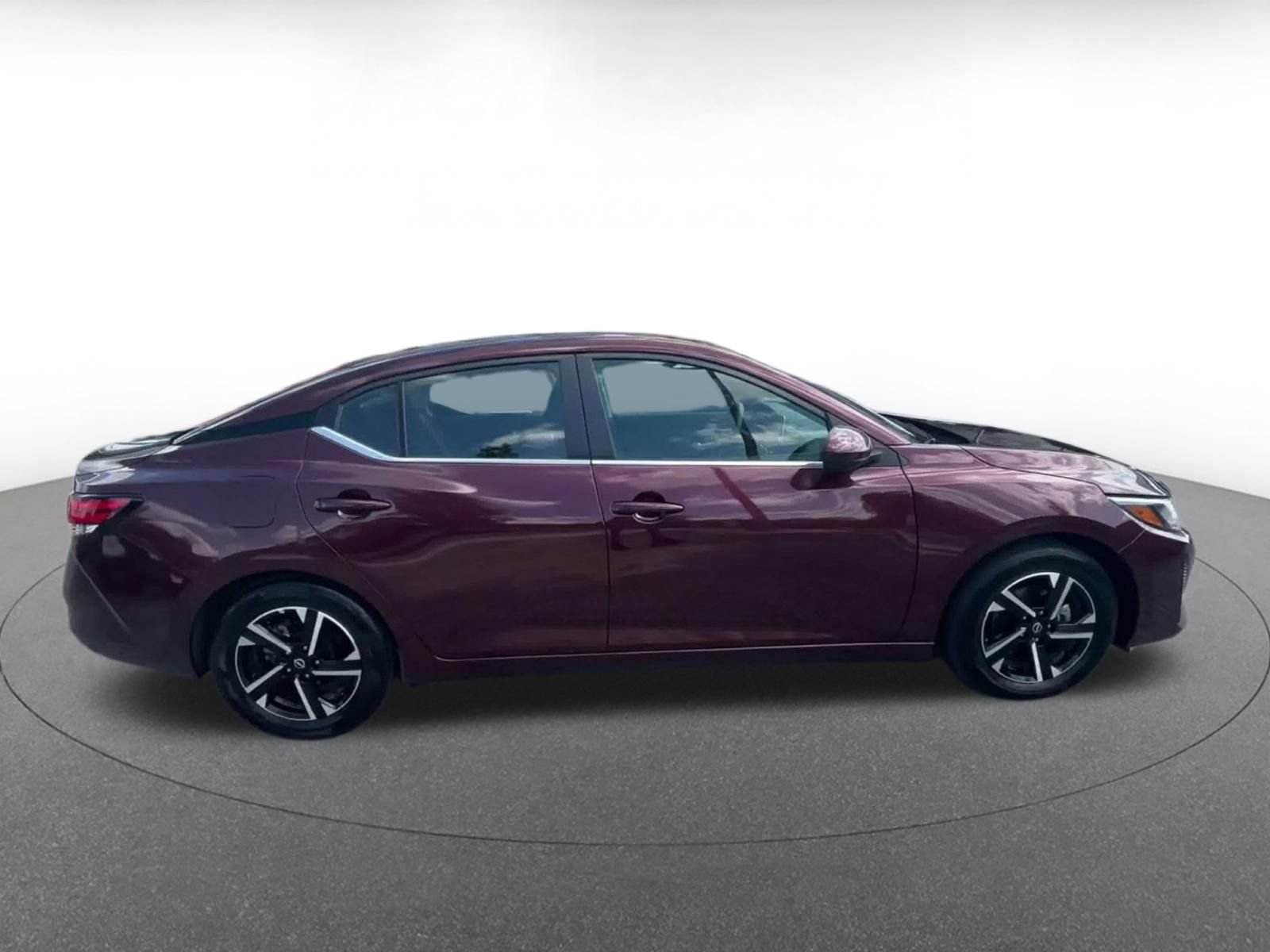 Used 2025 Nissan Sentra SV FWD image 13