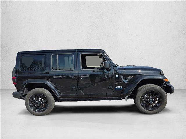 Used 2024 Jeep Wrangler Unlimited Sahara w/ Safety Group AWD/4WD image 4