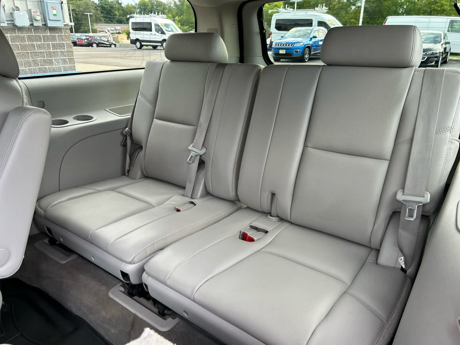 Used 2013 Chevrolet Suburban LTZ AWD/4WD image 23