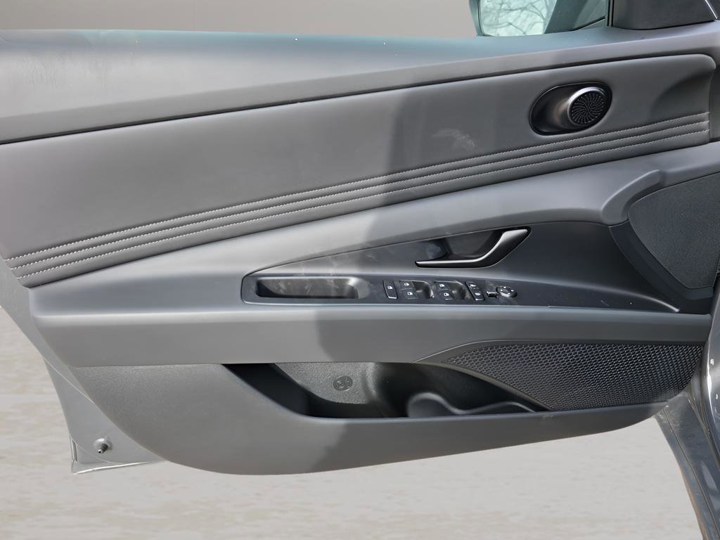 New 2026 Hyundai Elantra SEL Sport image 12