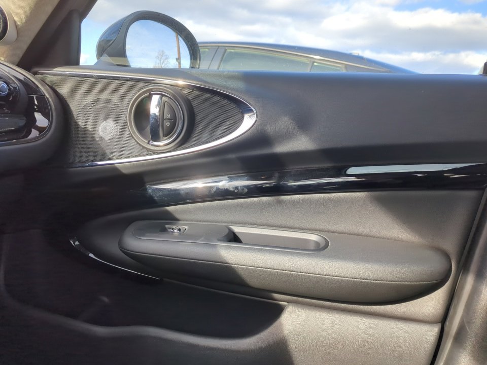 Used 2019 MINI Cooper Clubman S image 32