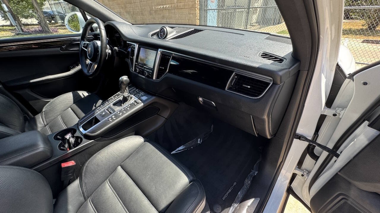Used 2015 Porsche Macan S AWD/4WD image 29