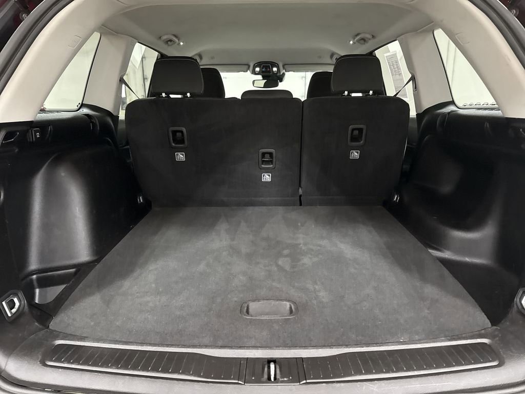 Used 2023 Jeep Grand Cherokee Laredo image 23