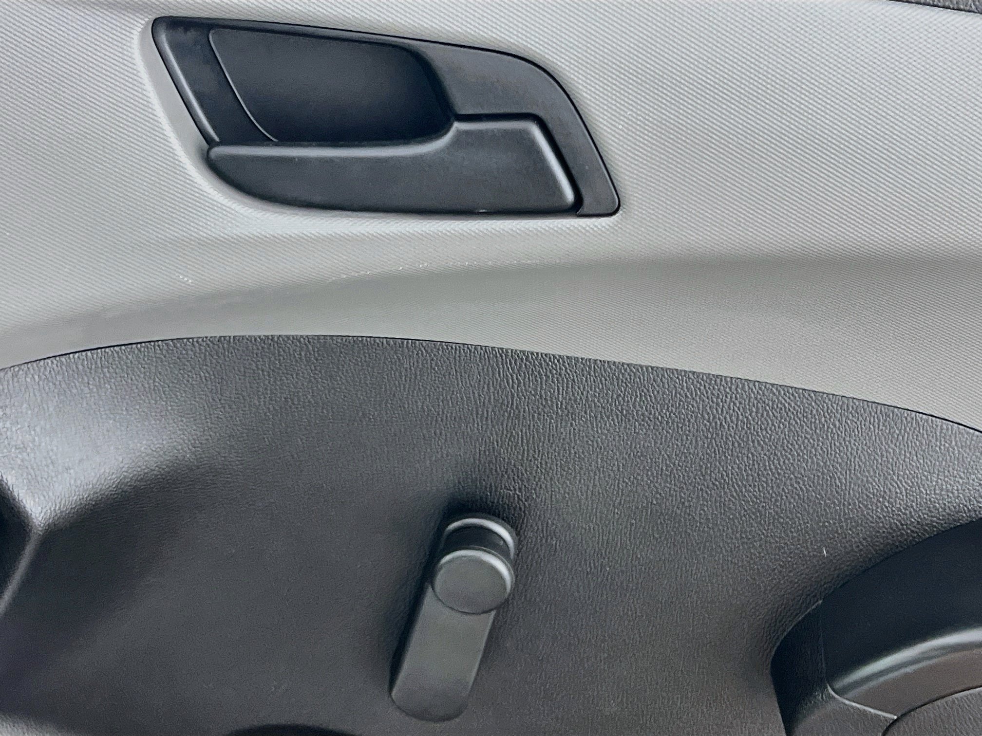 Used 2017 Chevrolet Sonic LS FWD image 30