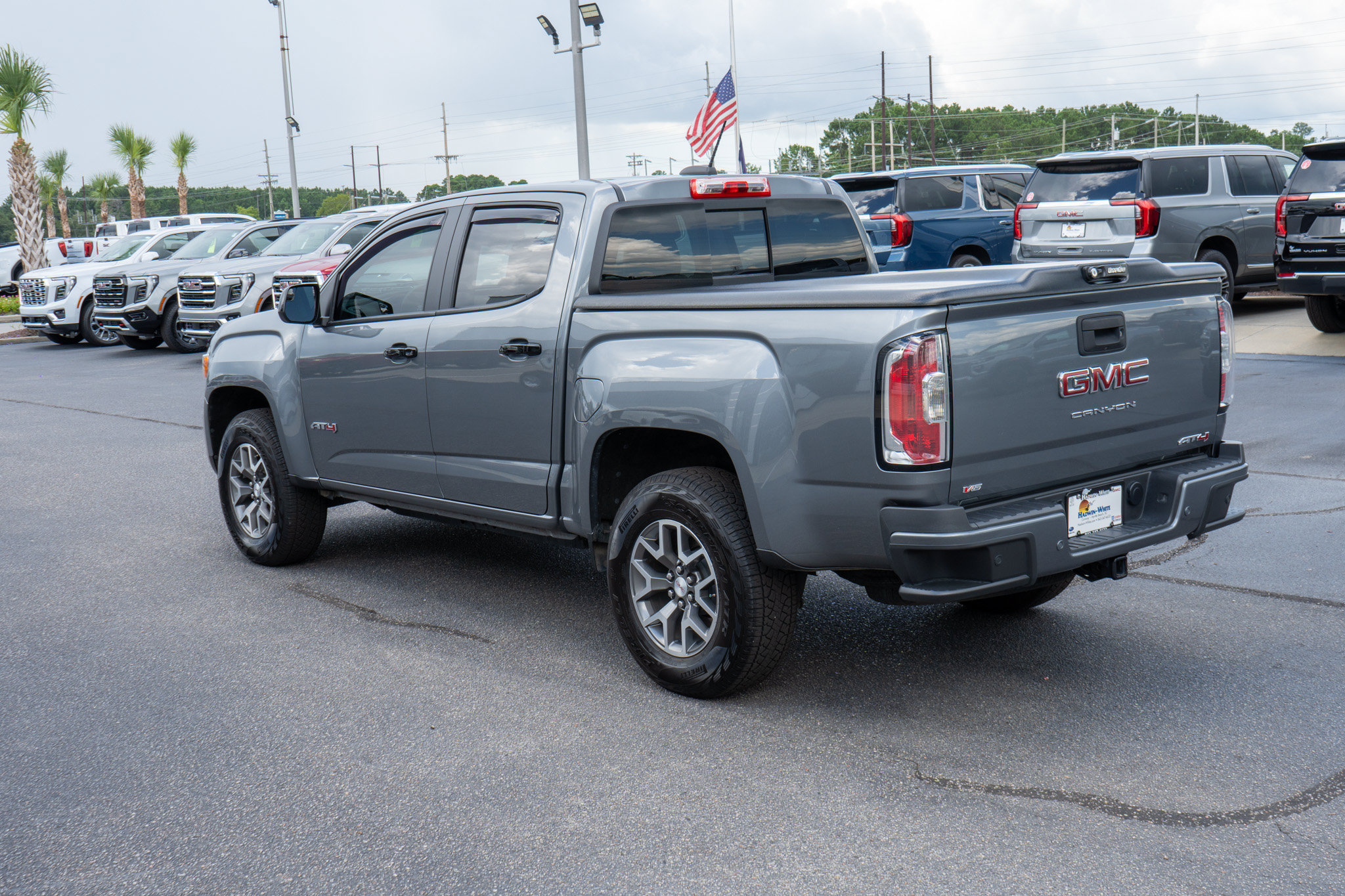 Used 2021 GMC Canyon AT4 w/ Driver Alert Package AWD/4WD image 5