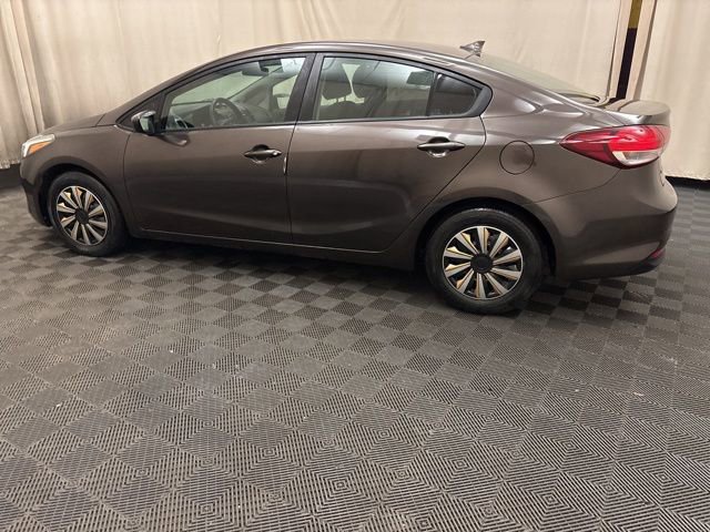 Certified 2018 Kia Forte LX image 8