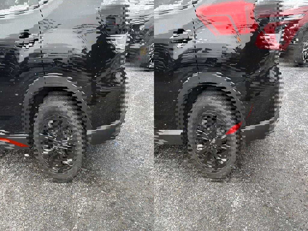 Used 2023 Subaru Forester Sport image 7