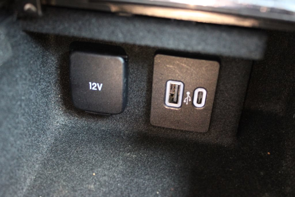 Used 2020 Lincoln Corsair AWD w/ Premium Package image 24