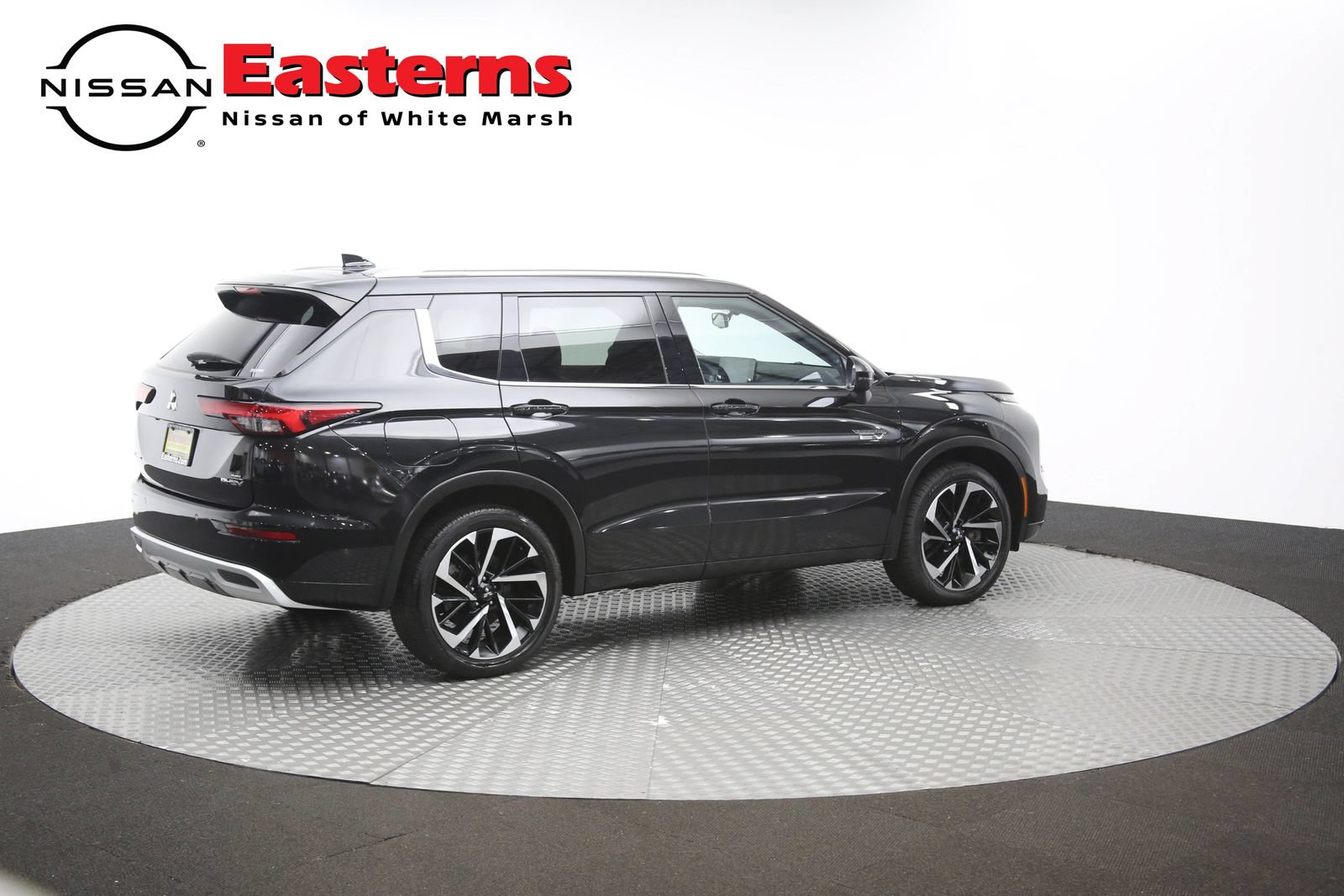 Used 2024 Mitsubishi Outlander SEL AWD/4WD image 45
