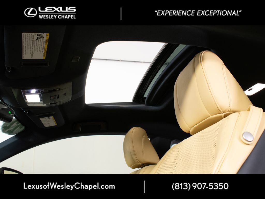 Used 2022 Lexus RC 300 w/ Accessory Package RWD image 38