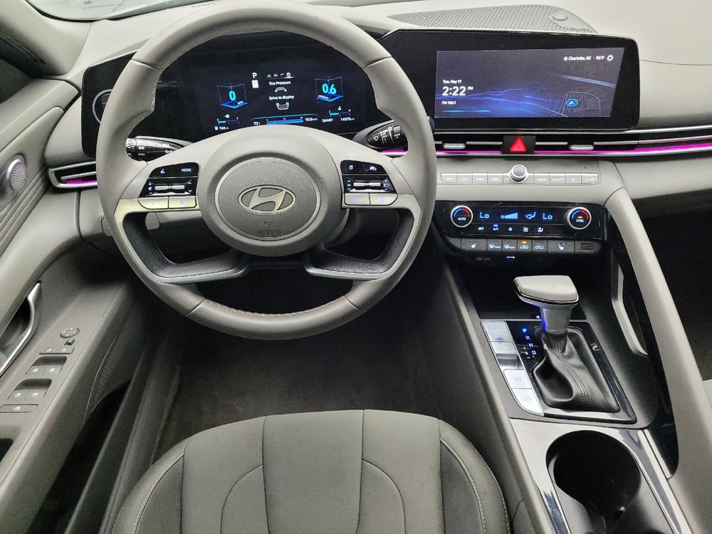 Used 2024 Hyundai Elantra SEL w/ Convenience Package FWD image 22