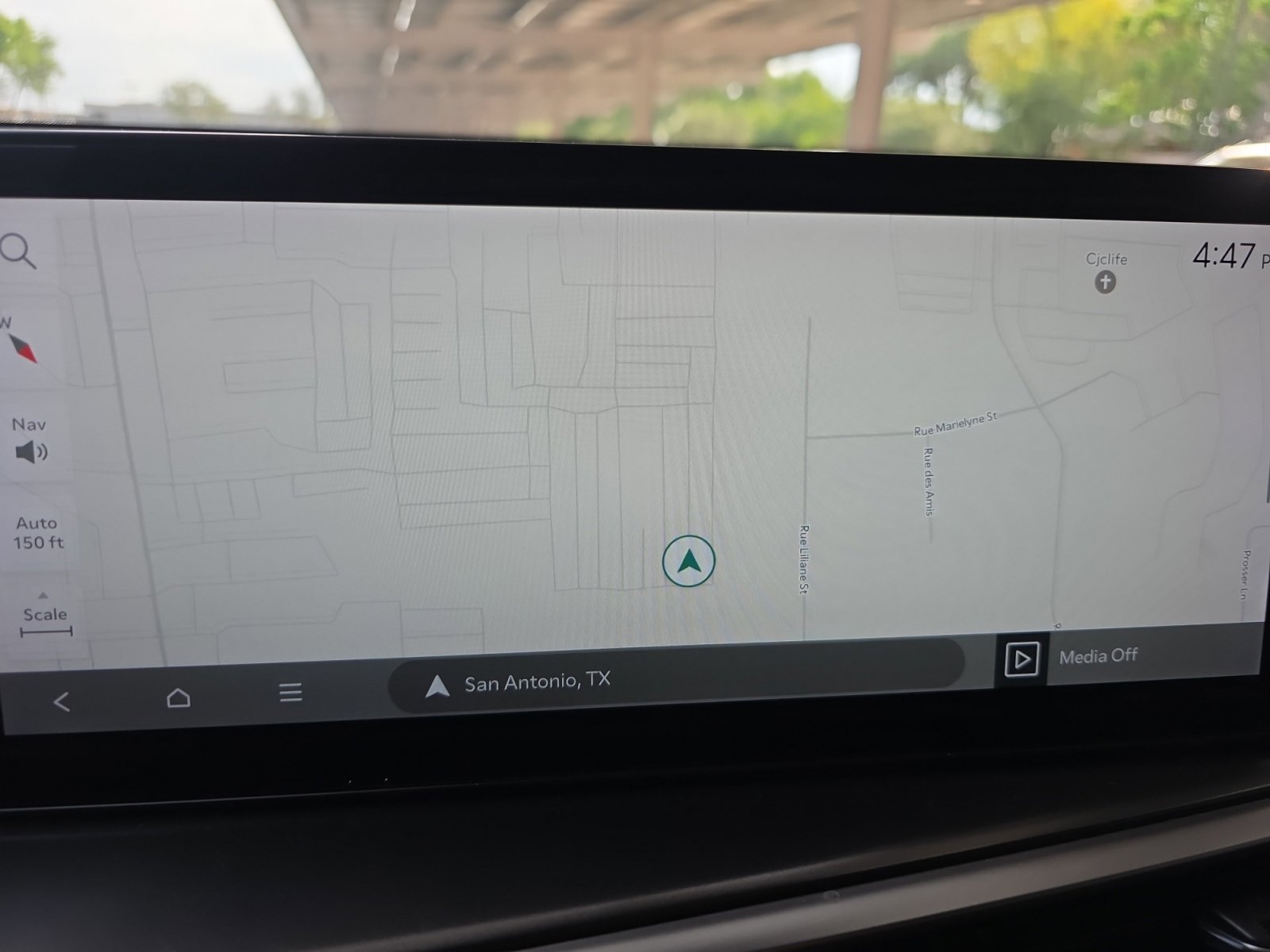 Certified 2024 Kia Sorento S w/ Panoramic Sunroof Package image 12