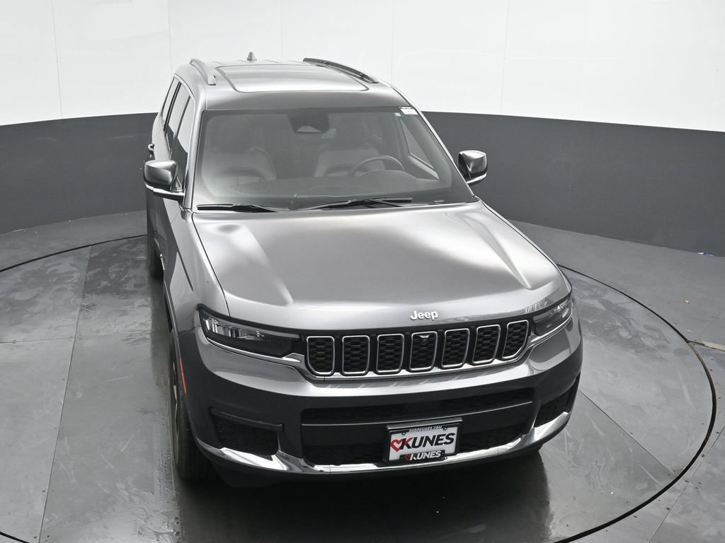 Used 2024 Jeep Grand Cherokee L Limited w/ Luxury Tech Group II AWD/4WD image 35