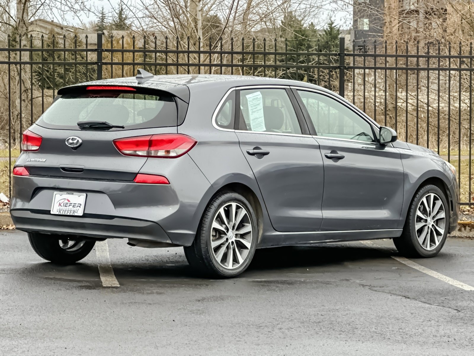 Used 2019 Hyundai Elantra GT image 4