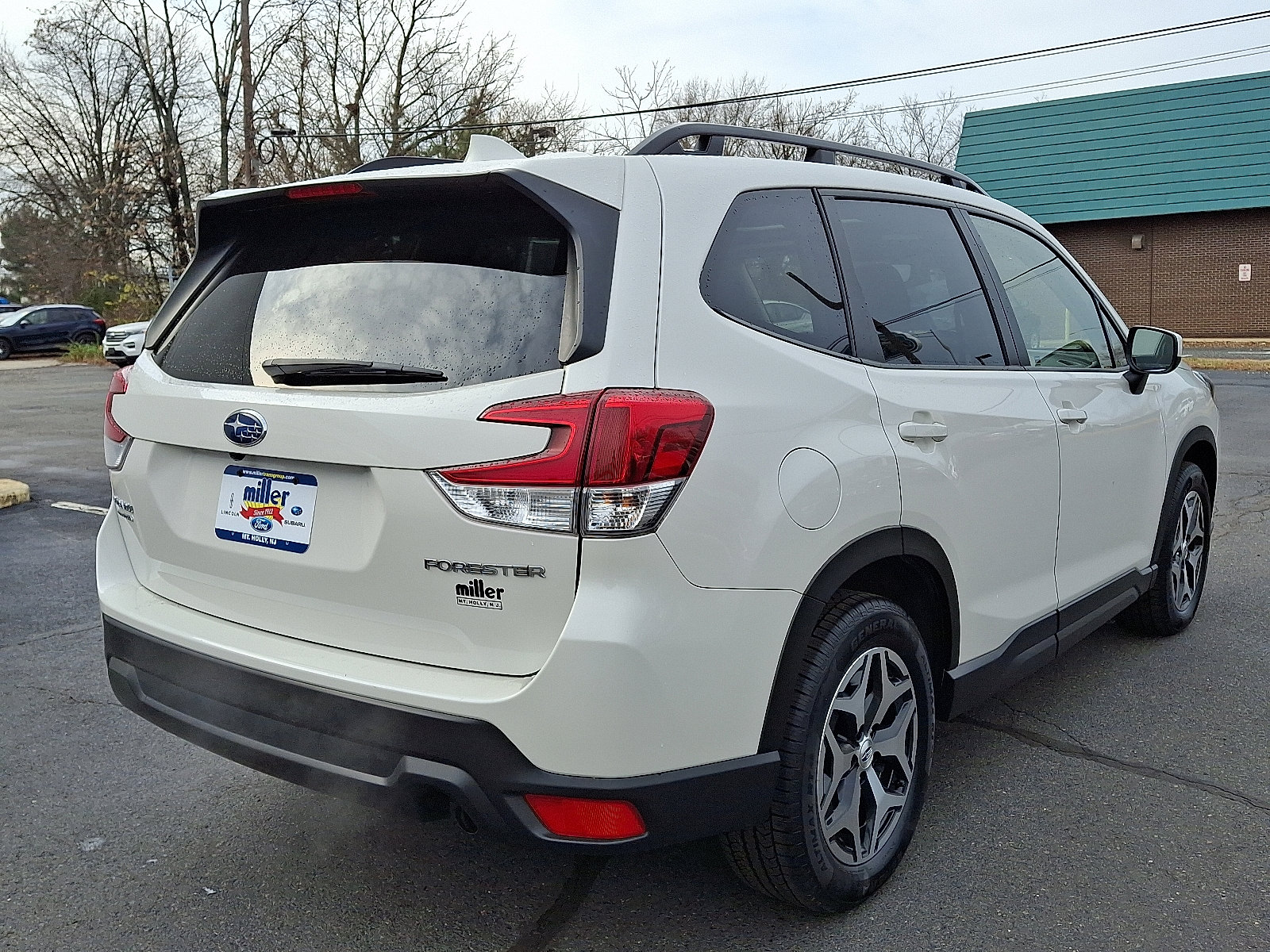 Used 2022 Subaru Forester Premium image 7