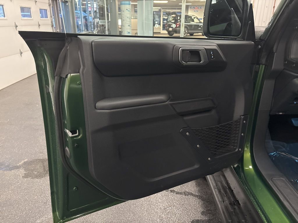 New 2025 Ford Bronco Outer Banks w/ Black Appearance Package image 20