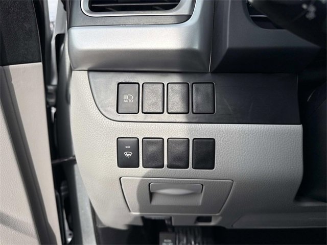 Used 2019 Toyota Highlander LE image 30