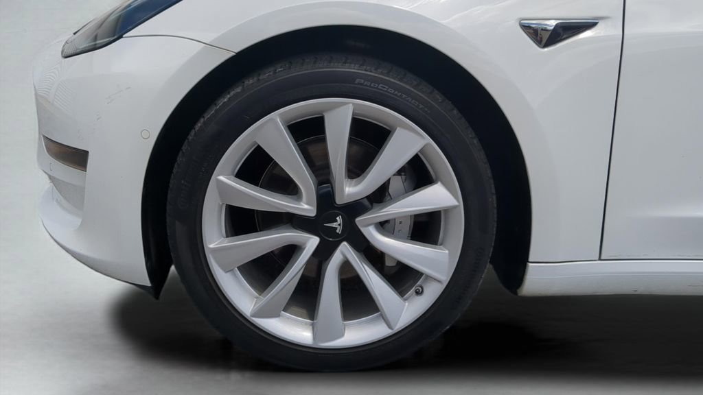 Used 2018 Tesla Model 3 Long Range image 34