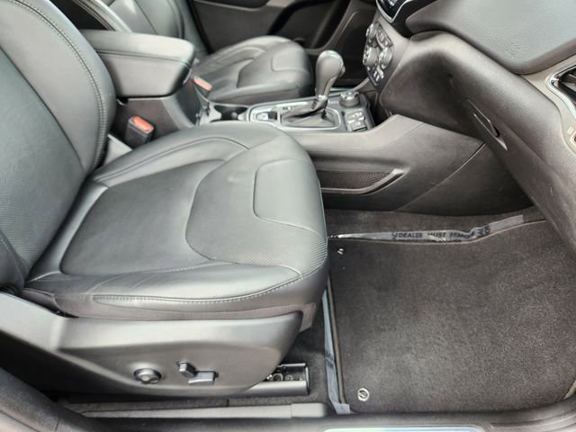 Used 2020 Jeep Cherokee High Altitude image 14