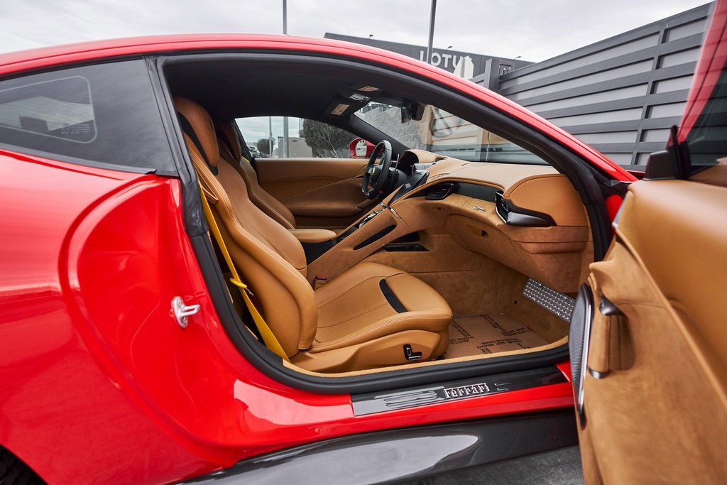Used 2023 Ferrari Roma image 31