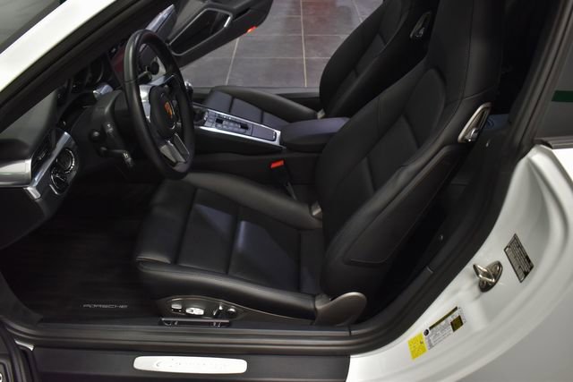 Used 2018 Porsche 911 Carrera RWD image 21