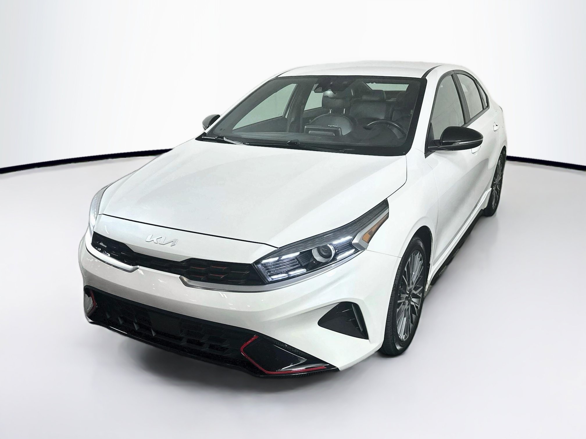 Used 2022 Kia Forte GT-Line w/ GT-Line Technology Package FWD image 3