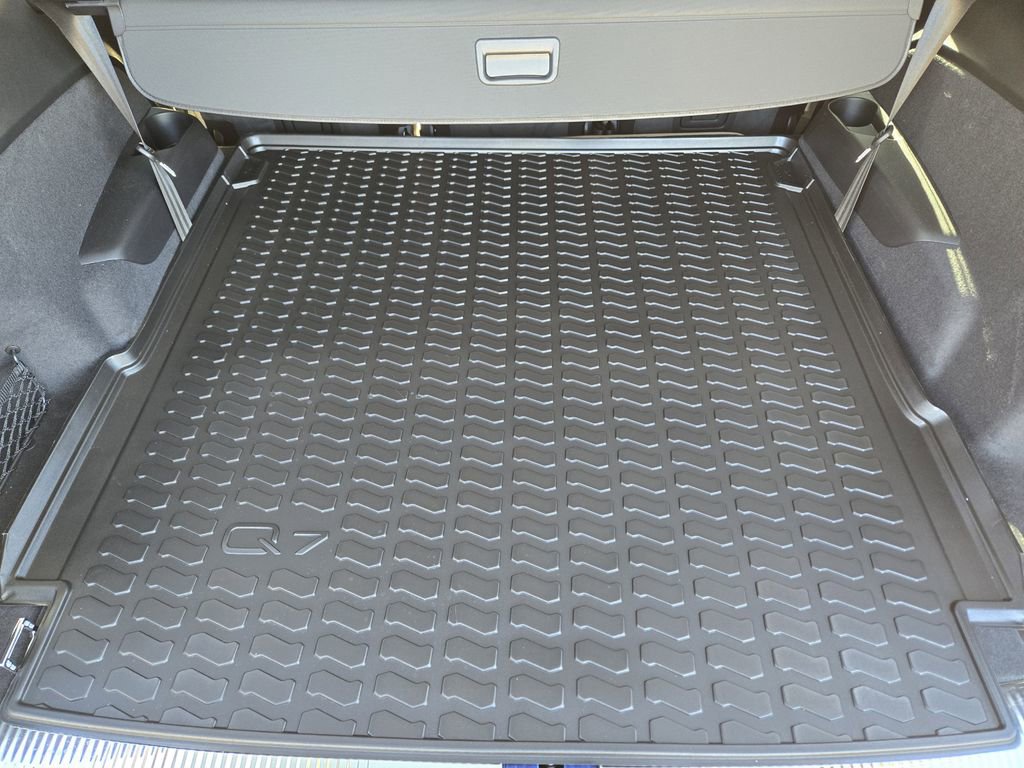New 2026 Audi Q7 3.0T Premium image 37