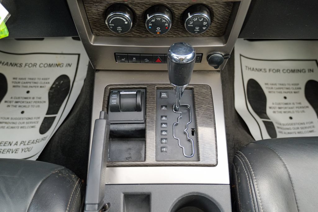 Used 2011 Jeep Liberty Limited w/ Chrome Accents Group AWD/4WD image 50