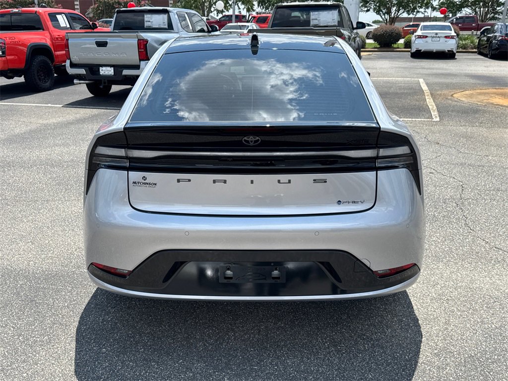 New 2025 Toyota Prius XSE image 4