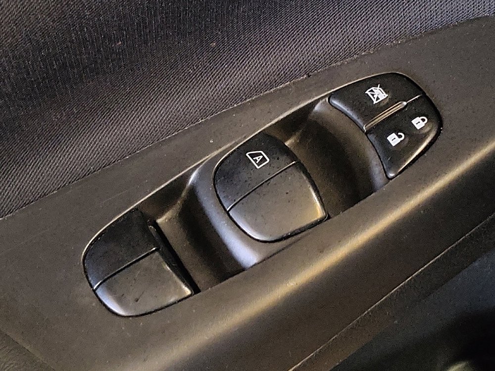 Used 2018 Nissan Sentra SV FWD image 27
