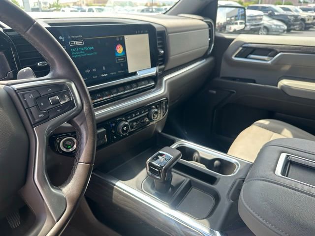 Certified 2022 Chevrolet Silverado 1500 LTZ w/ Technology Package AWD/4WD image 11