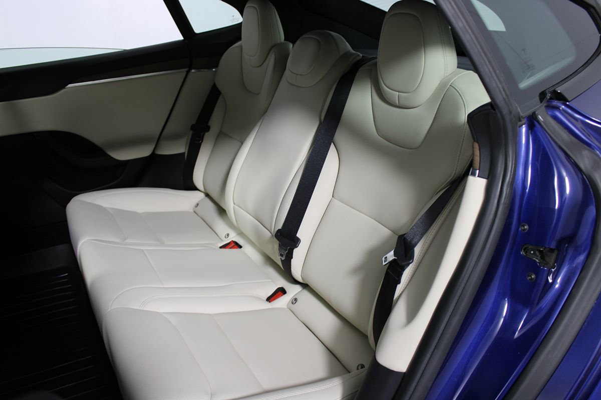 Used 2022 Tesla Model S AWD/4WD image 24