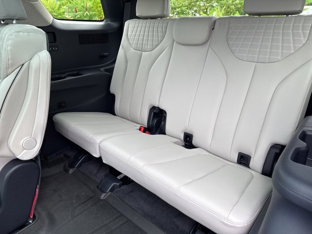 Used 2024 Hyundai Palisade Limited image 23