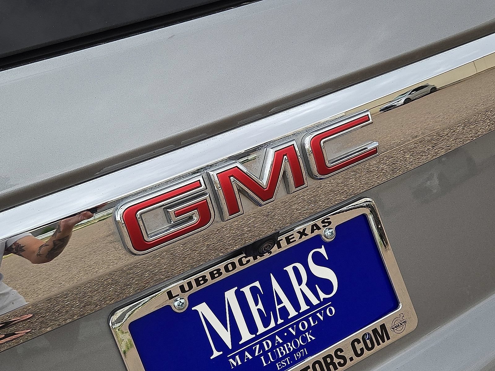 Used 2023 GMC Yukon SLT w/ SLT Luxury Package RWD image 12