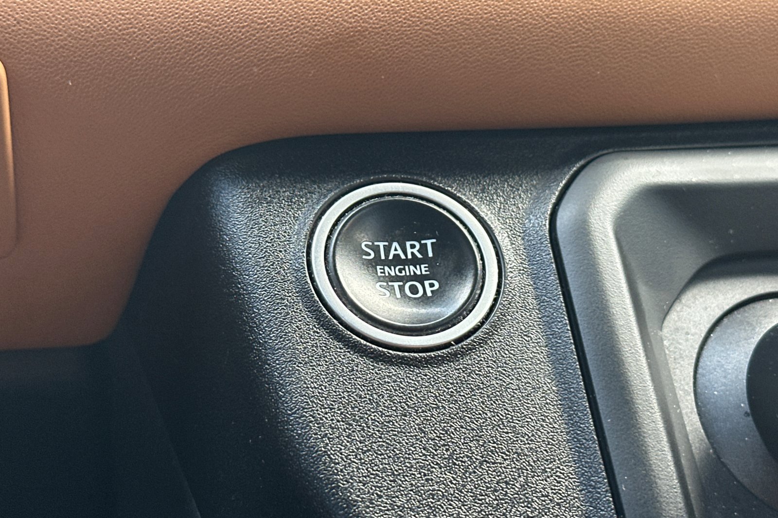 Used 2022 Land Rover Defender 110 X image 23