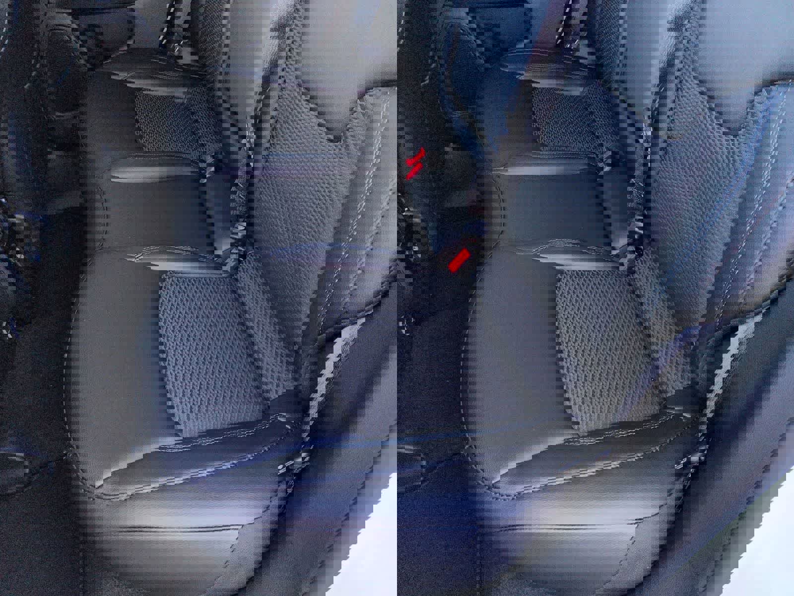 New 2026 Jeep Compass Latitude image 9