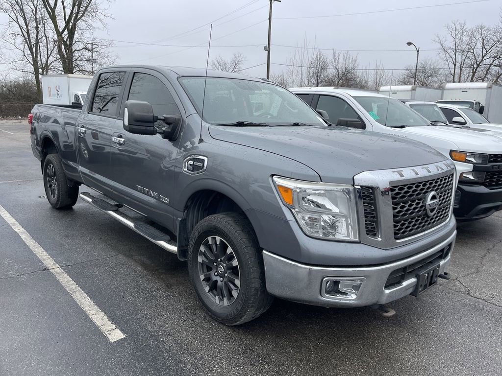 Used 2017 Nissan Titan SV image 14