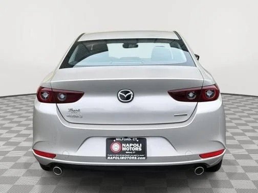 Used 2024 MAZDA MAZDA3 s FWD image 4
